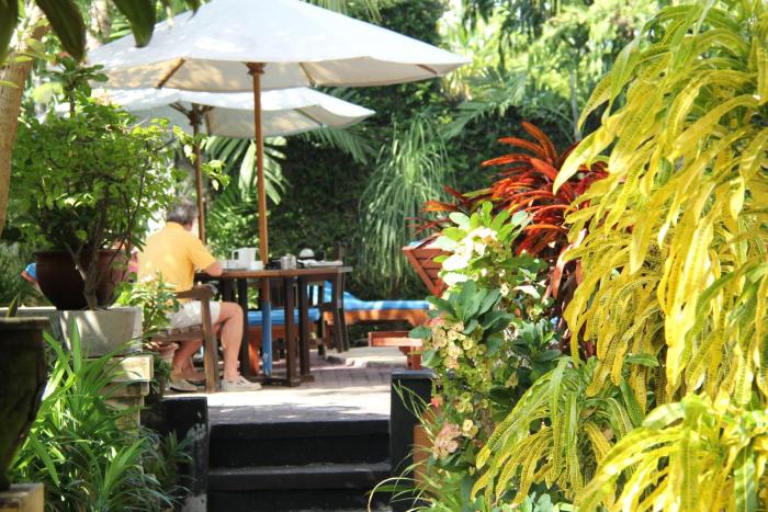 seminyak paradiso hotel