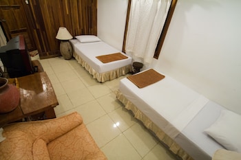 tropical garden bungalow