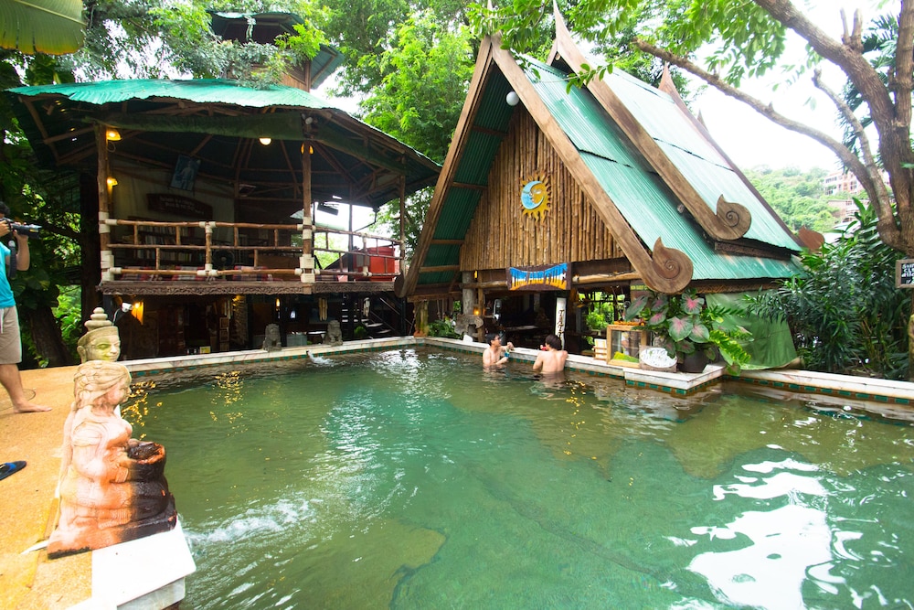 tropical garden bungalow