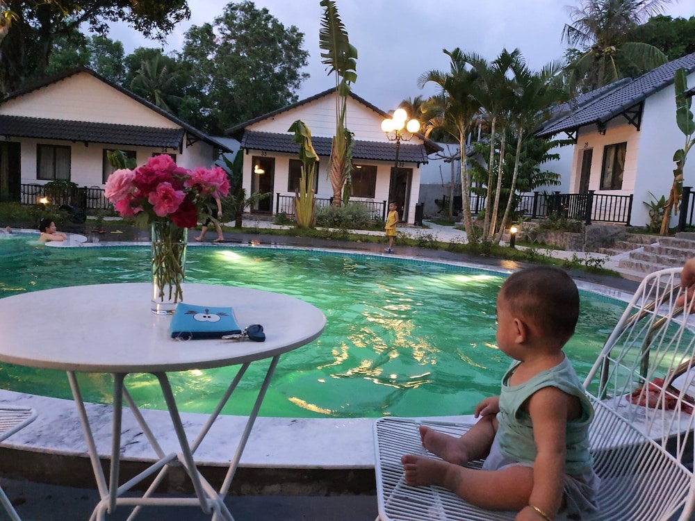 rum bungalow resort phu quoc