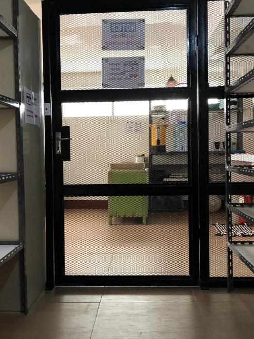 ploy hostel
