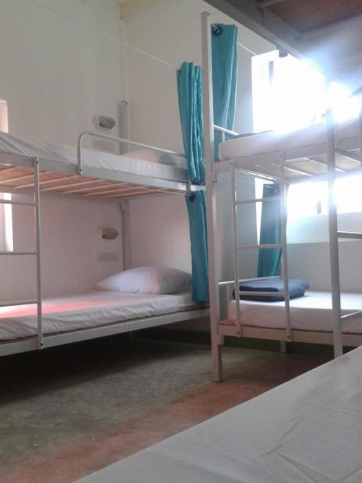 ploy hostel