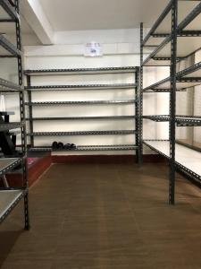 ploy hostel