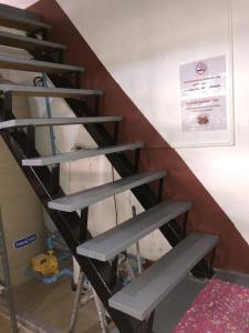 ploy hostel