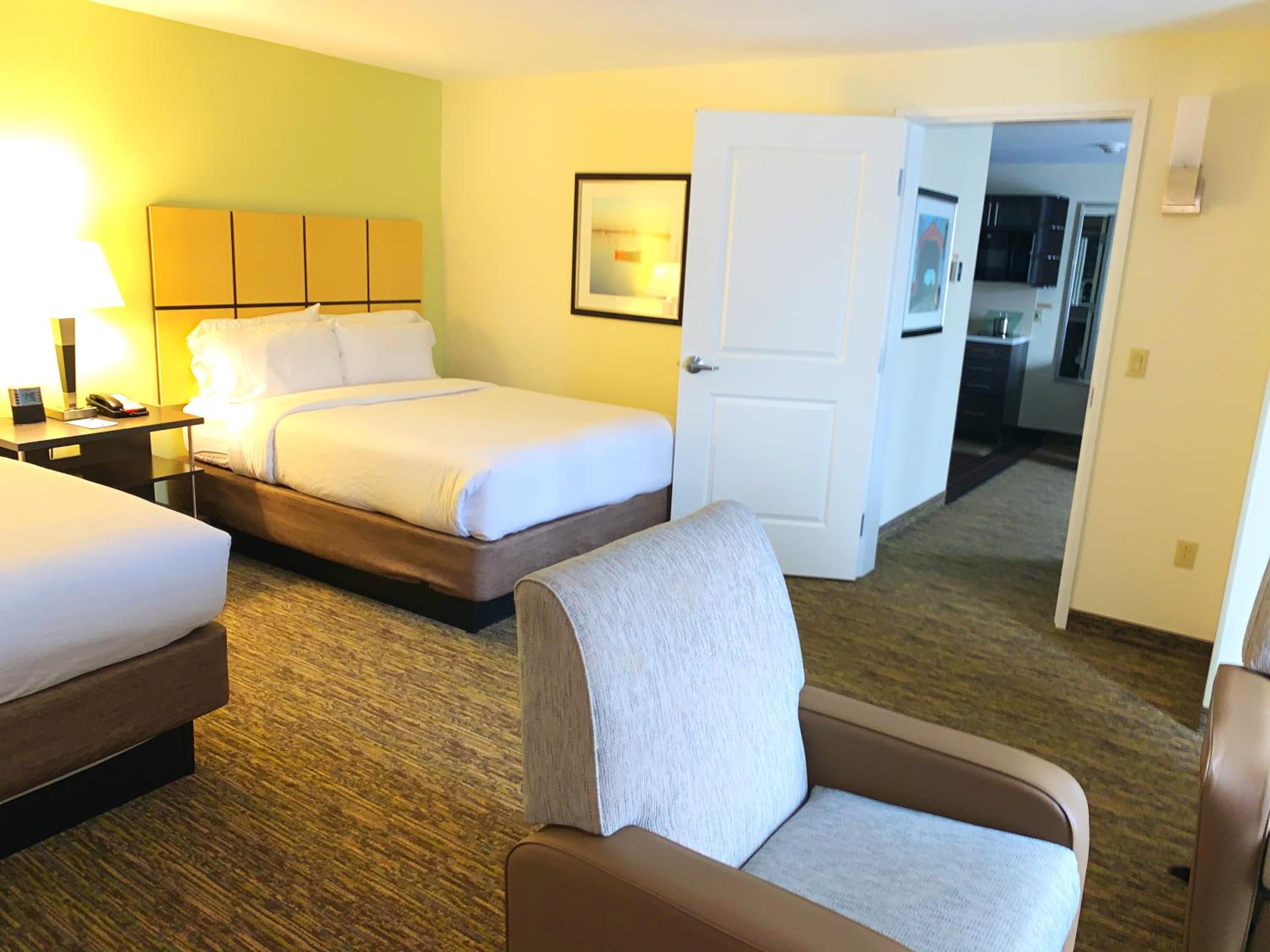 candlewood suites belle vernon by ihg