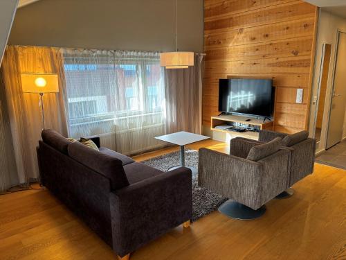levi suites unna mannu