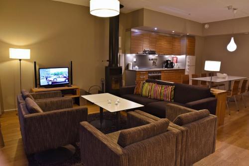 levi suites unna mannu