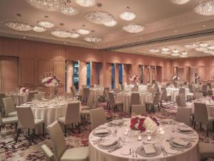 Shangri-La Toronto,Little India>>Toronto,5 star