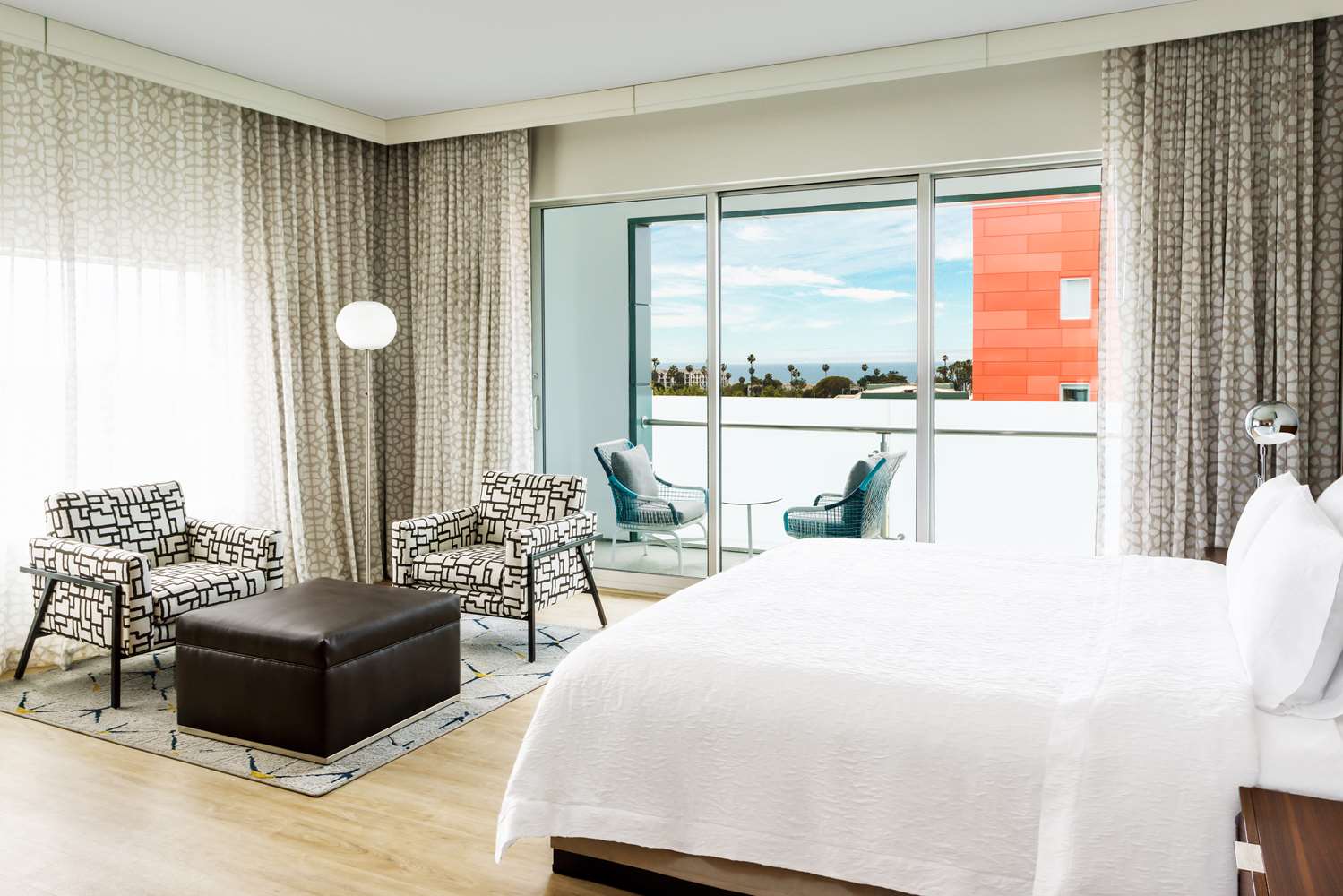 hampton inn and suites santa monica