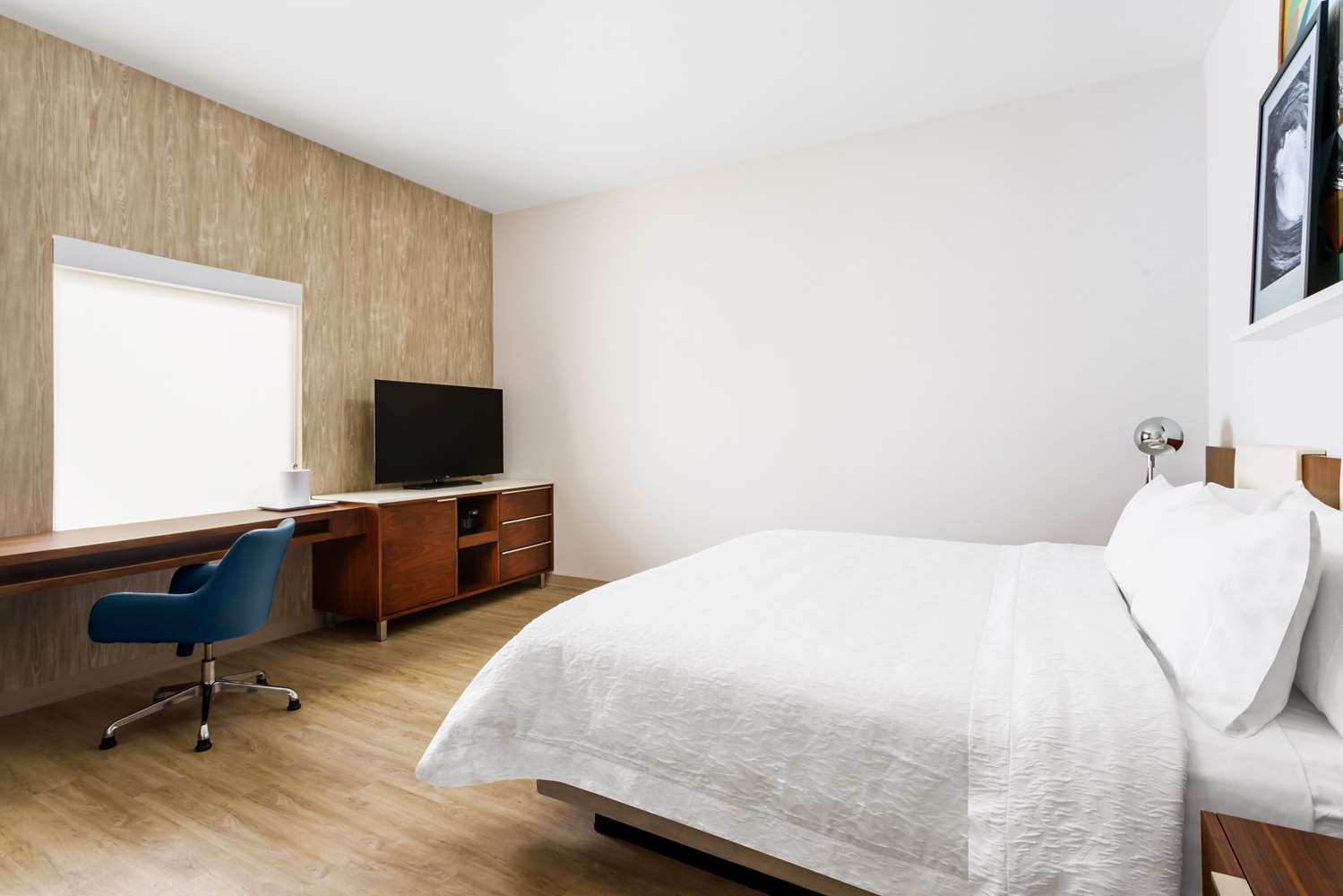 hampton inn and suites santa monica