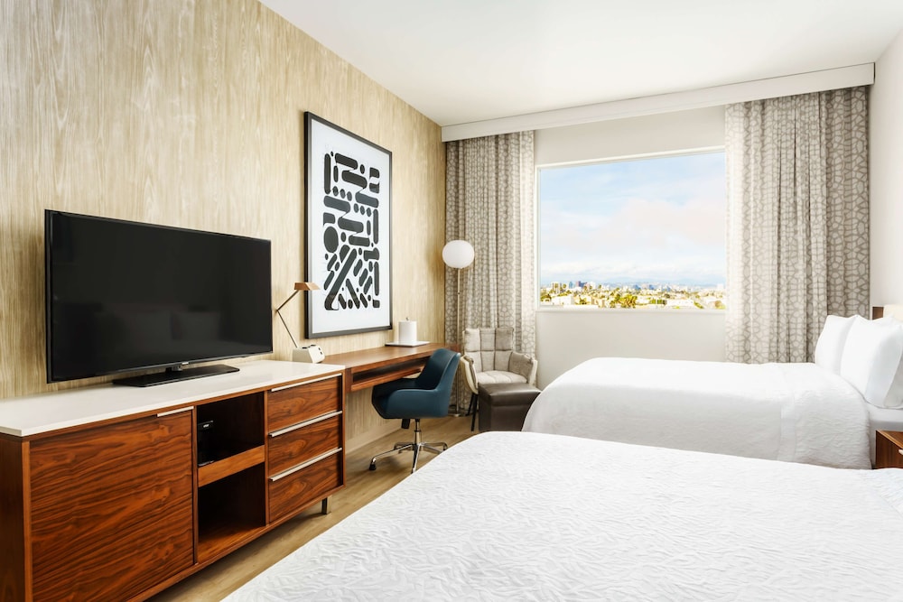 hampton inn and suites santa monica