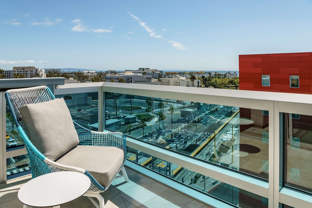 hampton inn and suites santa monica