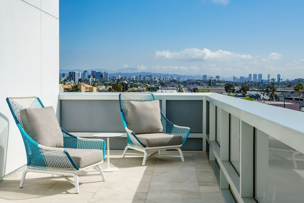 hampton inn and suites santa monica