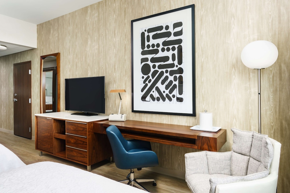 hampton inn and suites santa monica