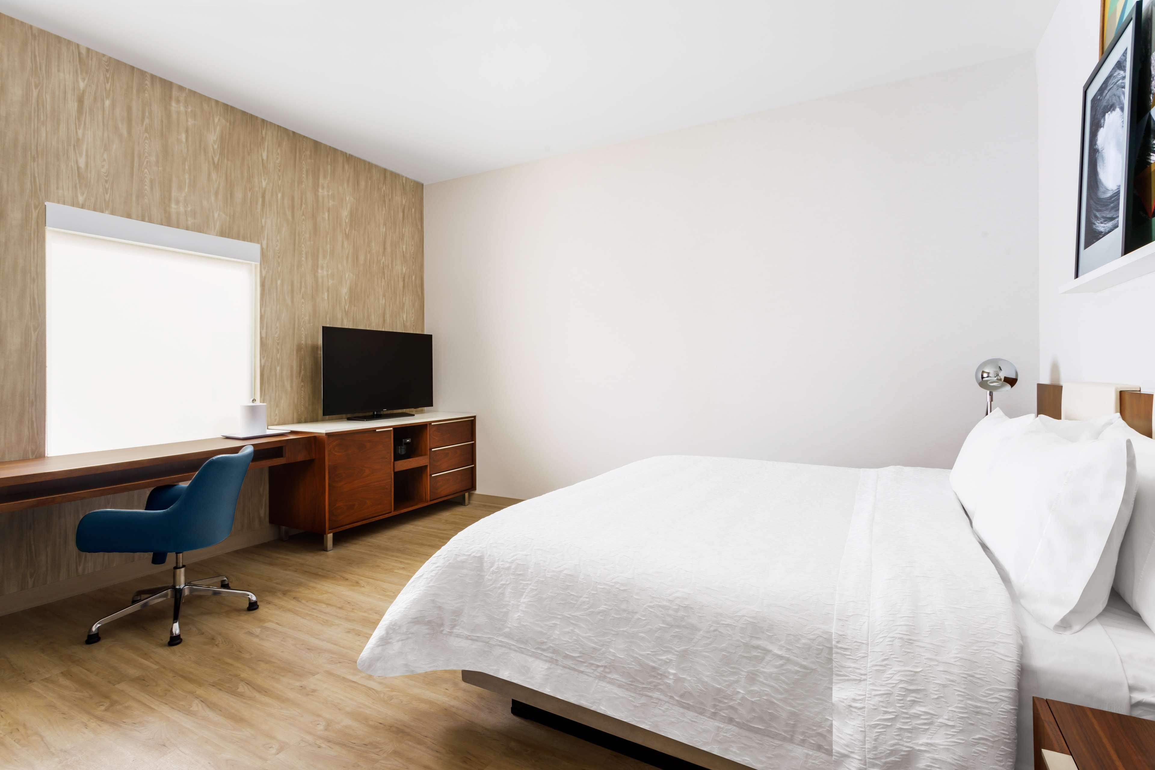 hampton inn and suites santa monica