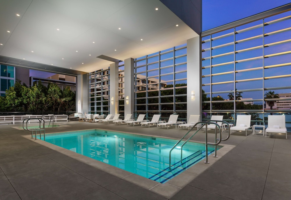 hampton inn and suites santa monica