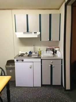 Airport Chalet,Canada>>Whitehorse,3 star