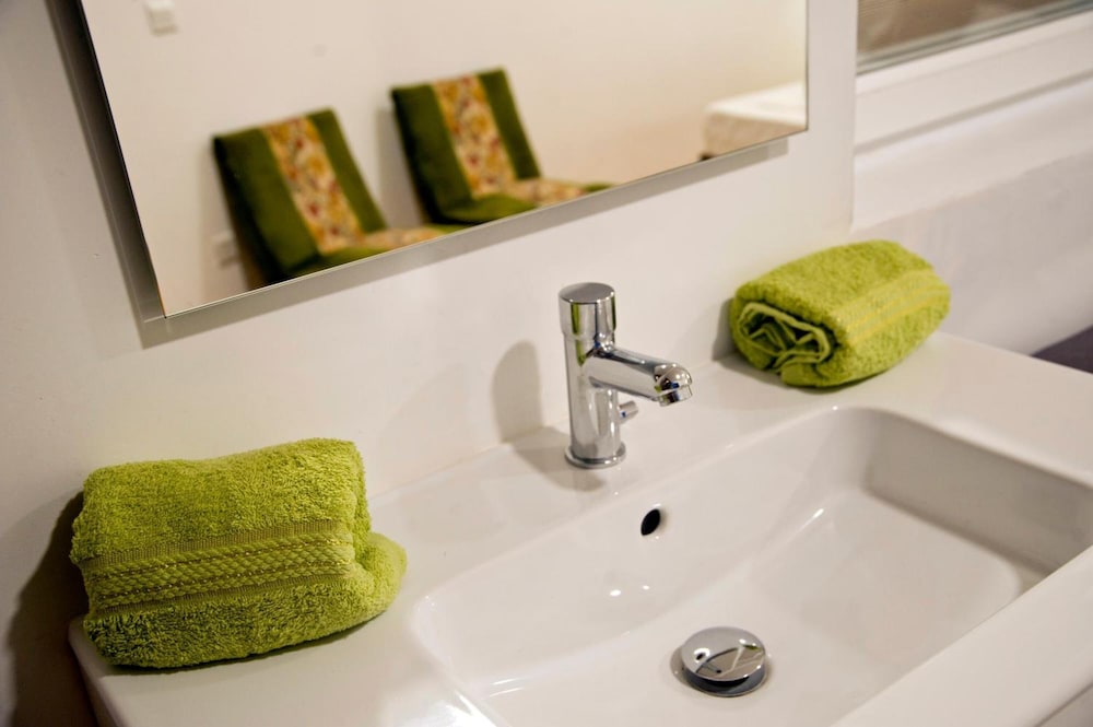 marco polo malta hostel