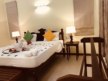 lake view bungalow yala