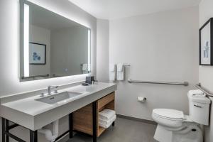 sheraton suites wilmington downtown