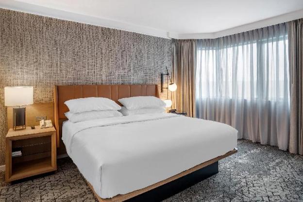 sheraton suites wilmington downtown