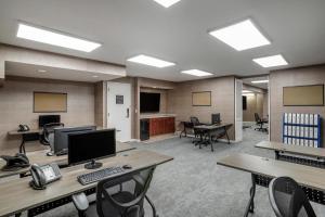 sheraton suites wilmington downtown