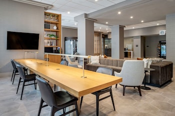 Sheraton Suites Wilmington Downtown,Wilmington>>New Castle,4 star