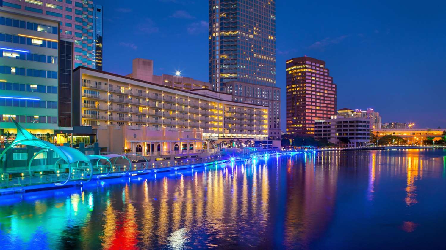 hotel tampa riverwalk