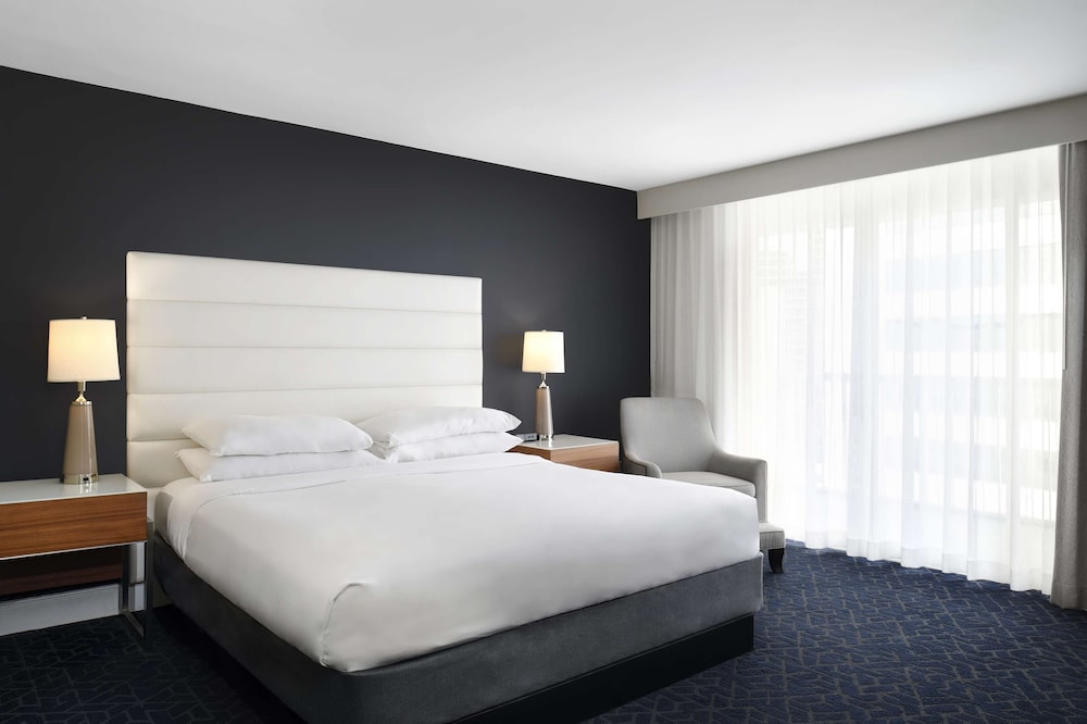 hotel tampa riverwalk