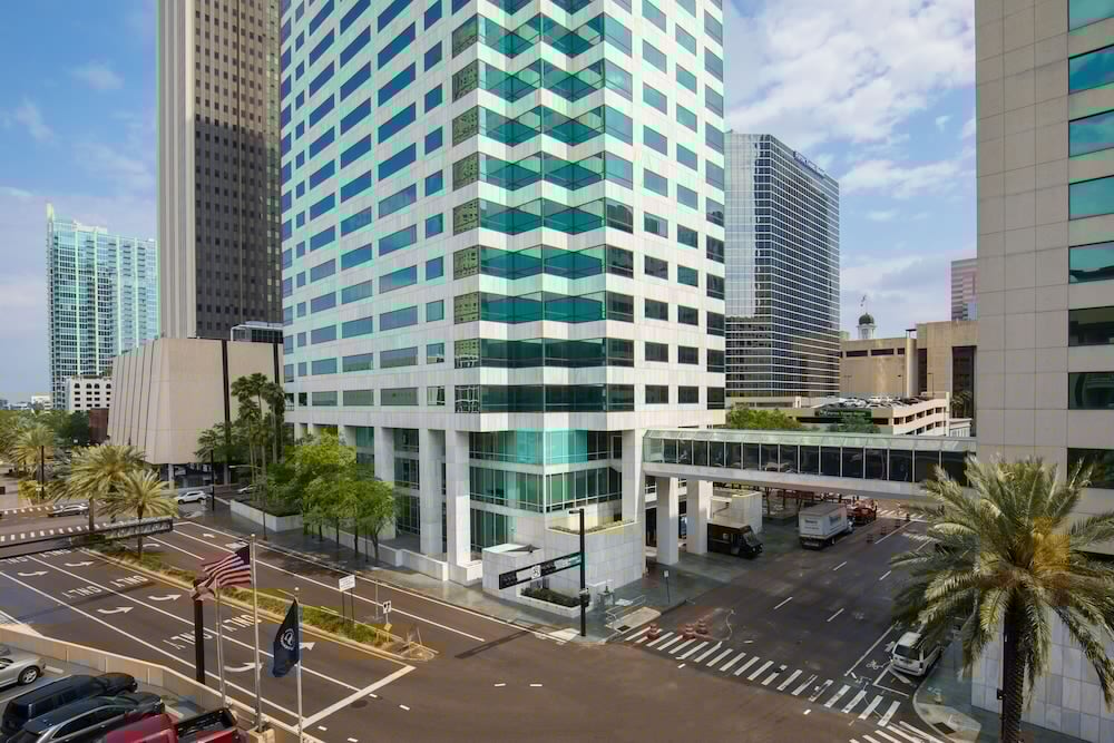 hotel tampa riverwalk