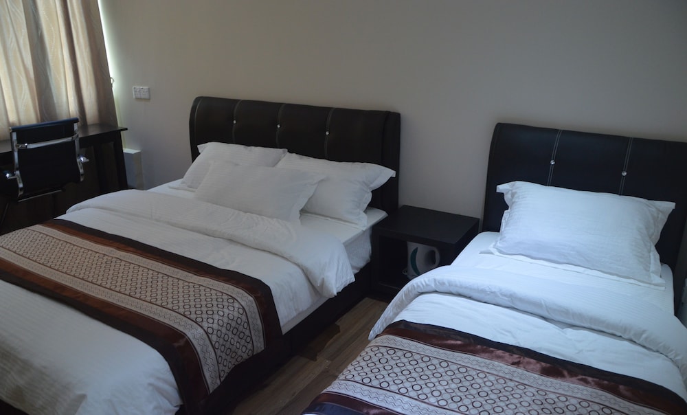 Qu Lin Resident,Sarawak>>Miri,3 star
