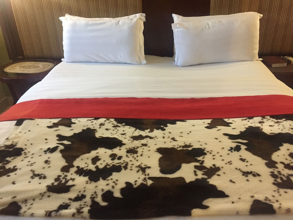 gumare executive lodge