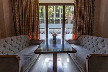 A5 Hotel,Near Tbilisi Opera And Ballet Theatre,4 star