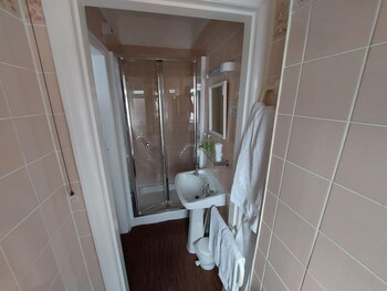 the hilary guest house adults only