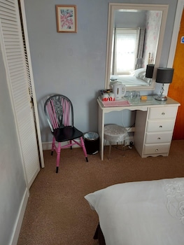 the hilary guest house adults only