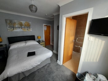 the hilary guest house adults only