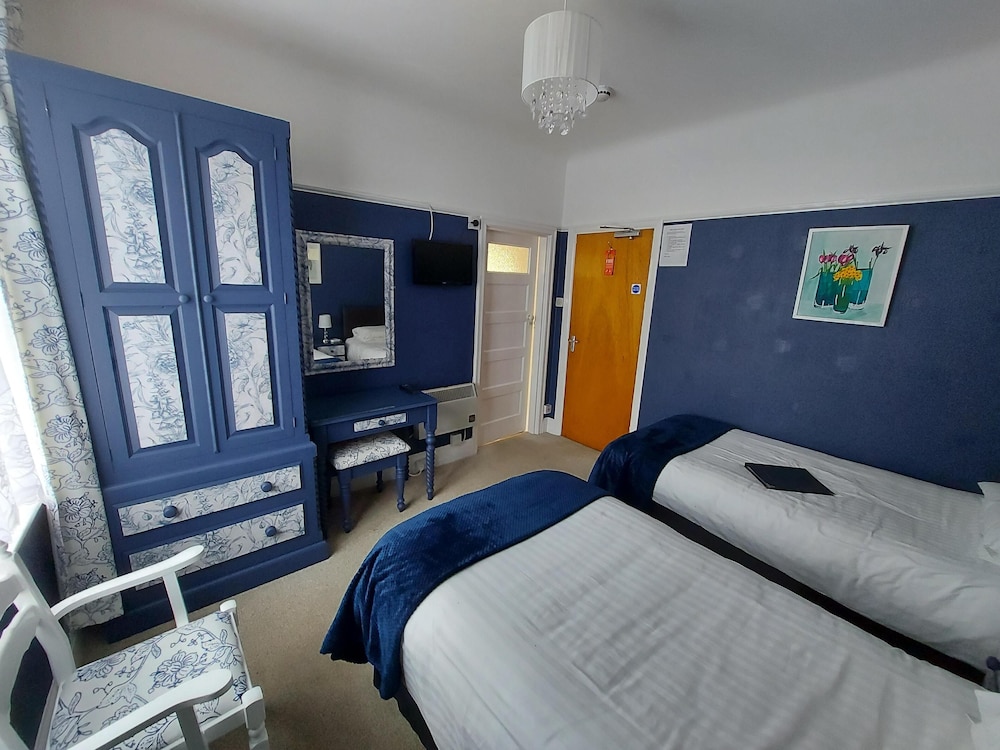 the hilary guest house adults only