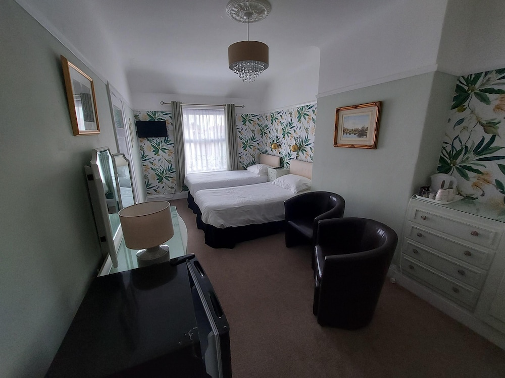 the hilary guest house adults only