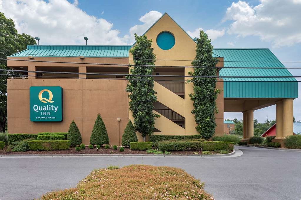 quality inn near the island pigeon forge