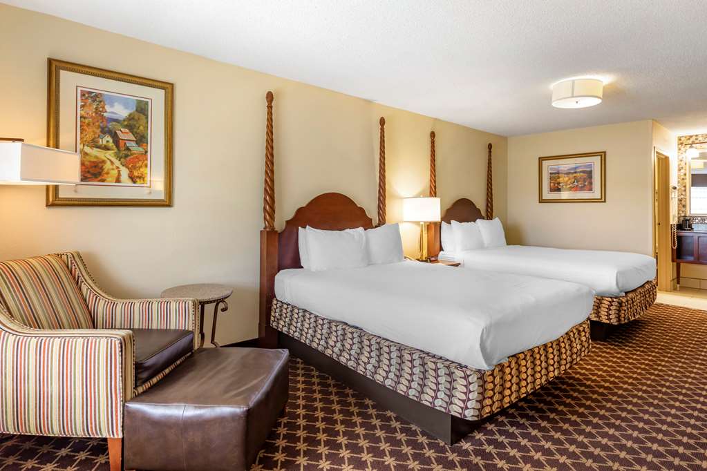 quality inn near the island pigeon forge