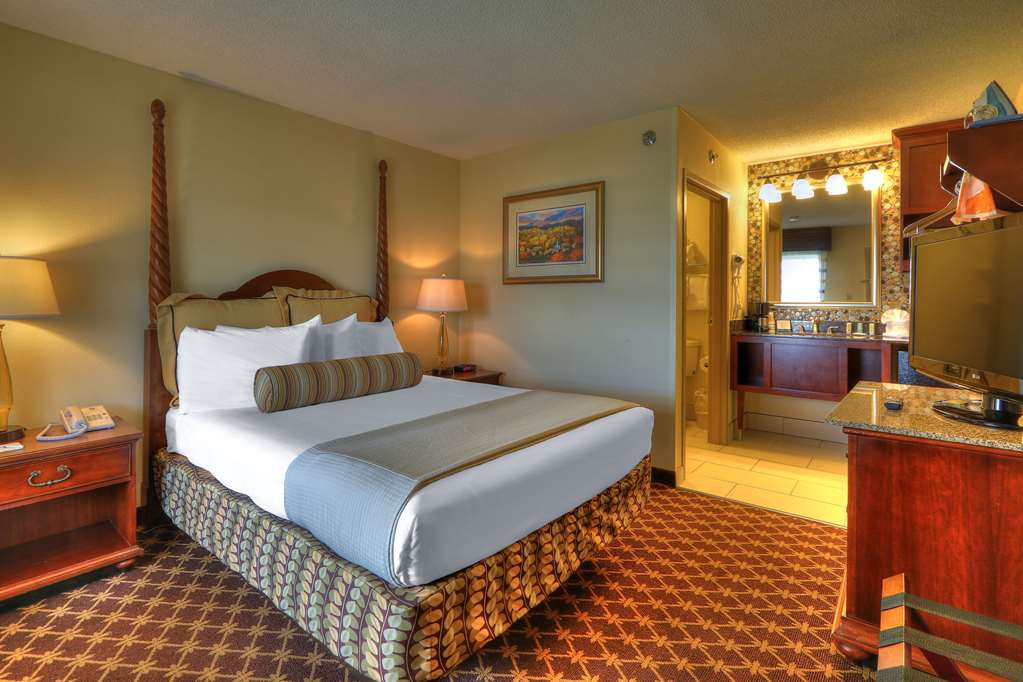quality inn near the island pigeon forge