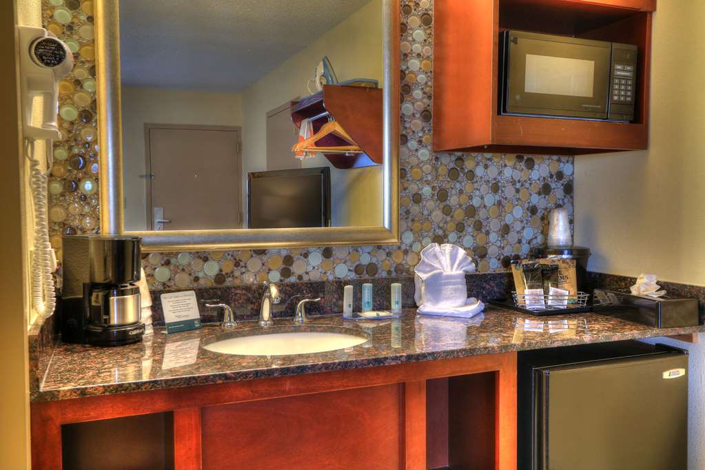 quality inn near the island pigeon forge