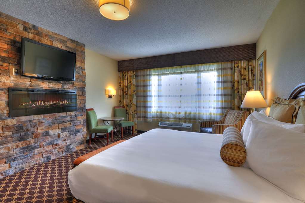 quality inn near the island pigeon forge