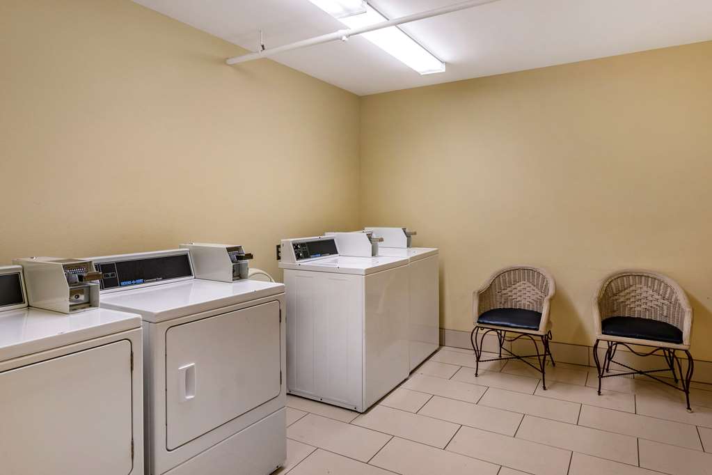 quality inn near the island pigeon forge