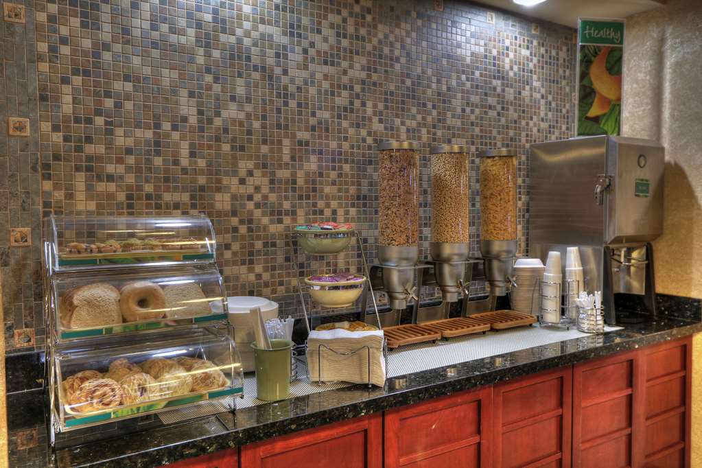 quality inn near the island pigeon forge