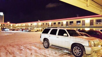 Westport Inn,Grande Prairie>>Clairmont,2 star