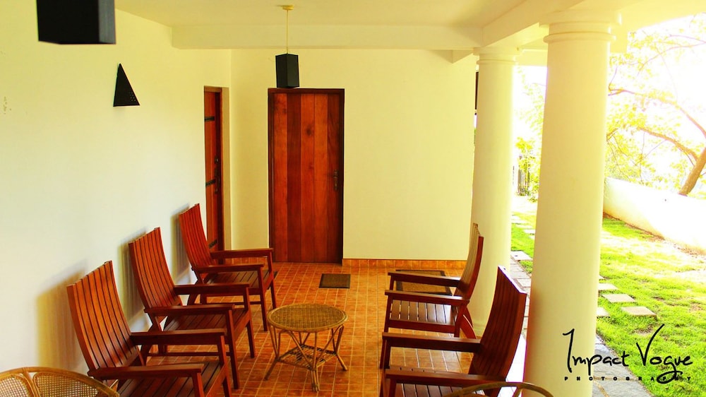 kandy holiday residence