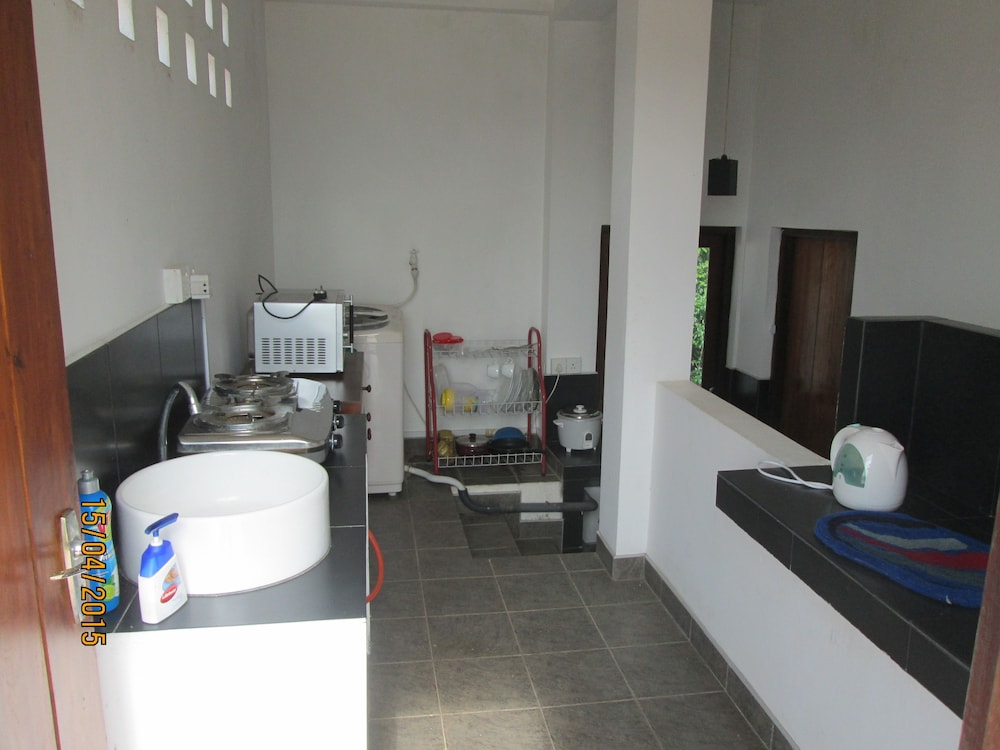 kandy holiday residence