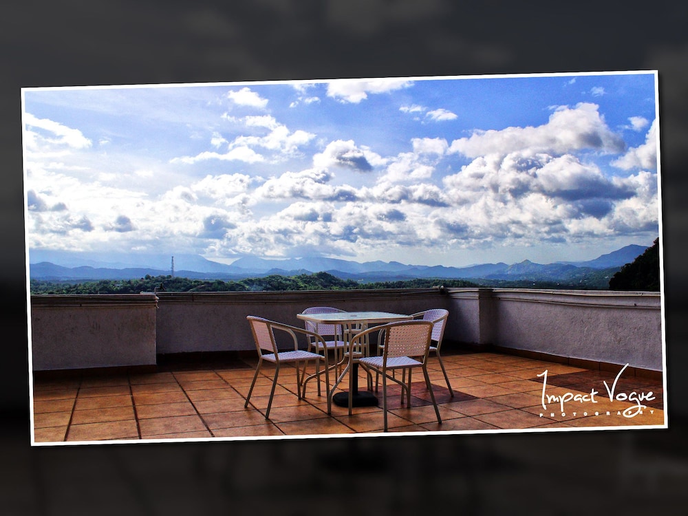 kandy holiday residence