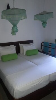 kandy holiday residence